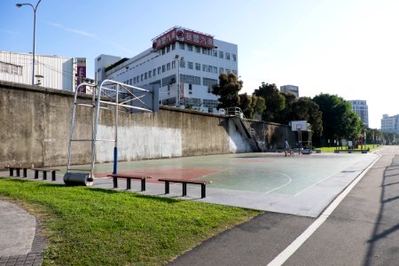 Basketball Court in Chengmei Riverside Park South 20141030