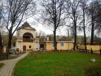 Bell tower of Church of the Theotokos of Vladimir in Vinogradovo - 2021-05-02