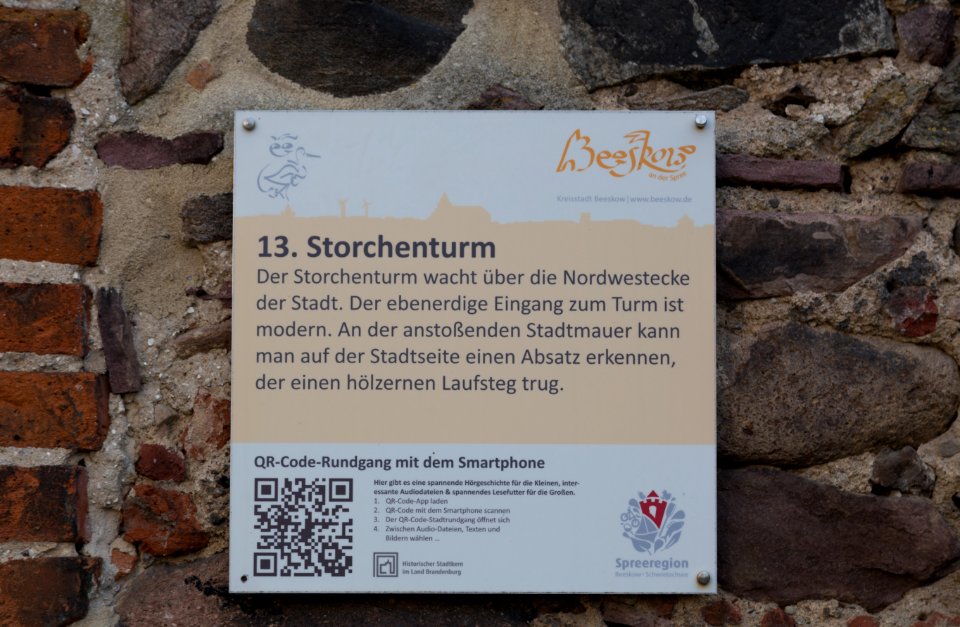Beeskow Stadtmauer Storchenturm 03