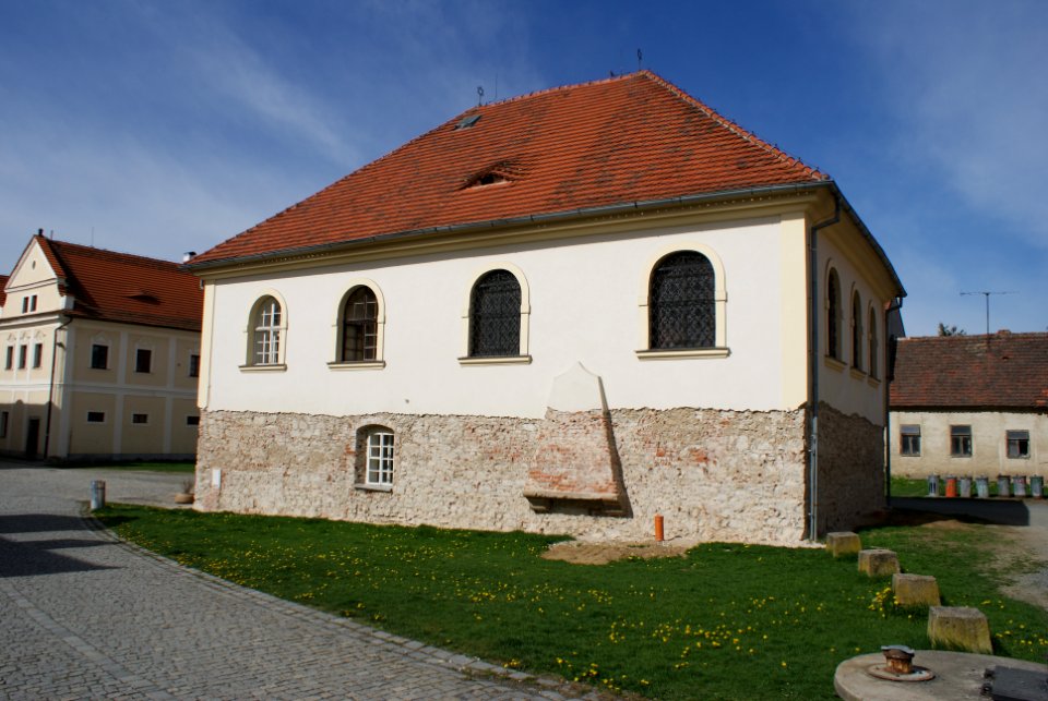 Březnice Synagogue 05