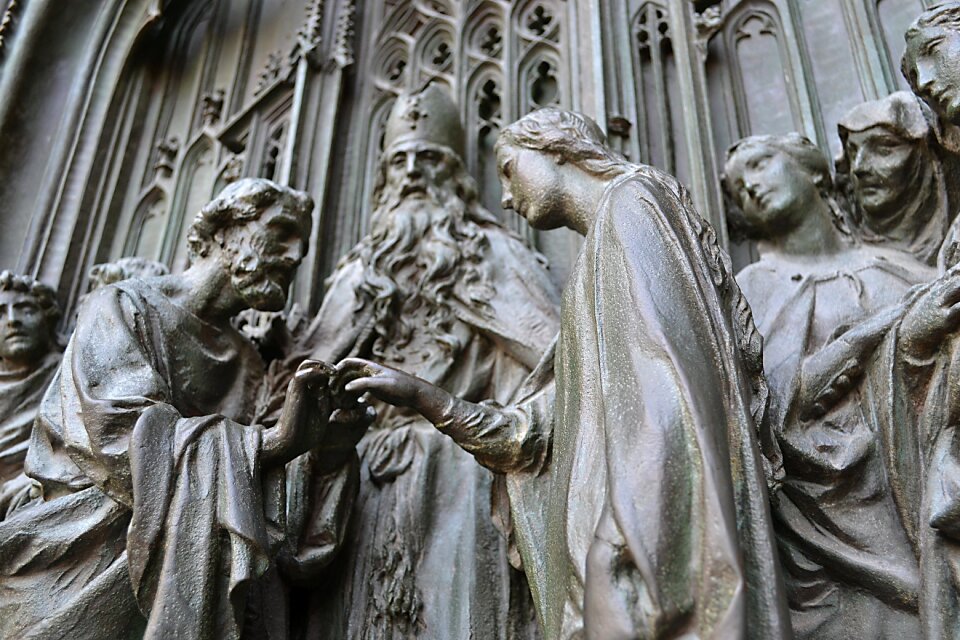 Milan emboss the cathedral