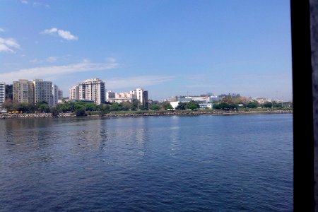 Baía de Guanabara e Centro de Niteroi (02)