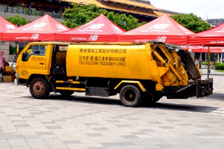 Waste Collection Truck Parked at Taipei Expo Park after Carnival 20150509