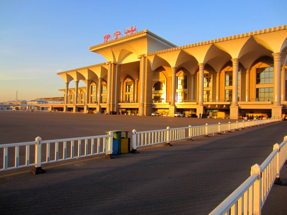 Yining-trainstation