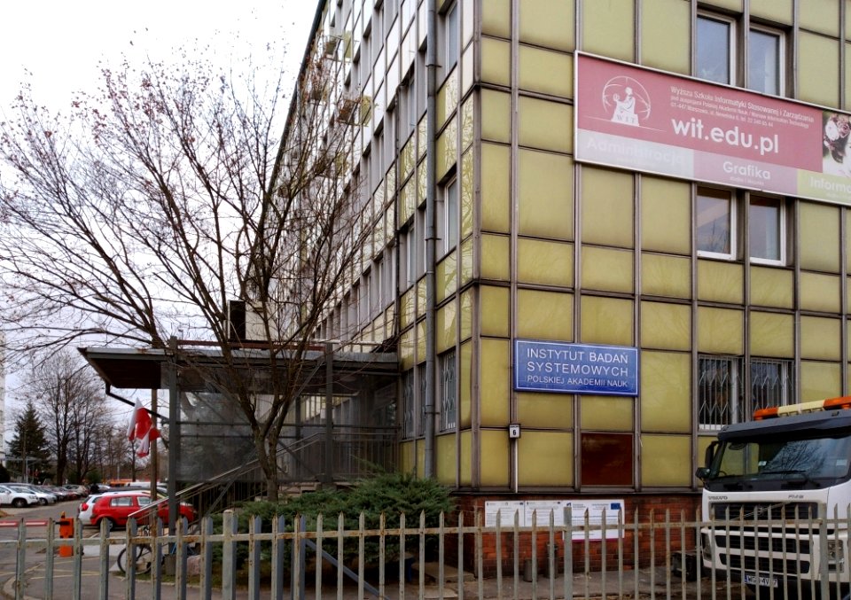 Warszawa Wyższa Szkoła Informatyki 03