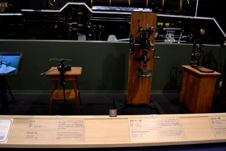 Wooden Vise - Manual Drilling Machine (21032514325)