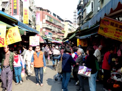 Xindong Market in Morning 20140103