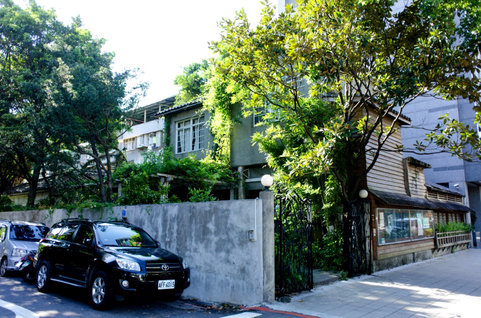 Wistaria House in Afternoon 20140727b