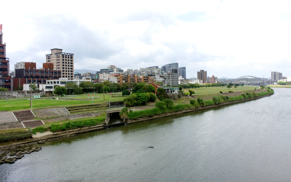 Xinan Temple and Chengmei Riverside Park North 20141004a