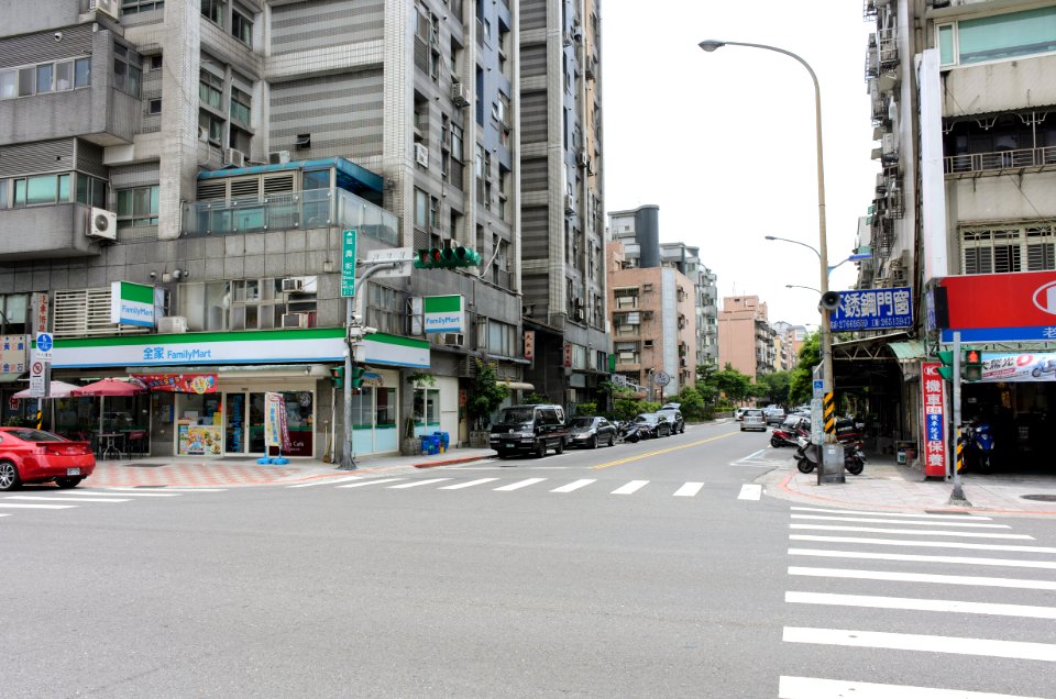 Yanshou Street and Tayou Road Intersection 20150627