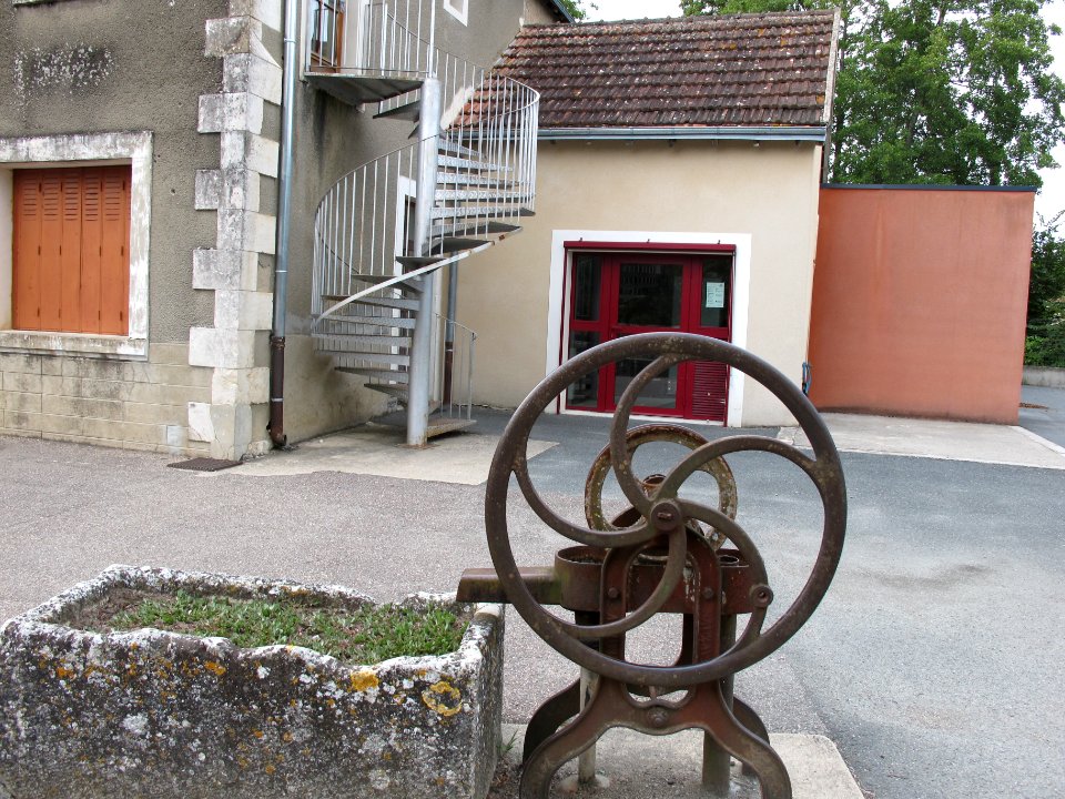 École de Méobecq, France - 2