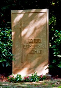 Zentralfriedhof Ibbenbueren Gedenkstein Heimatvertriebene 01