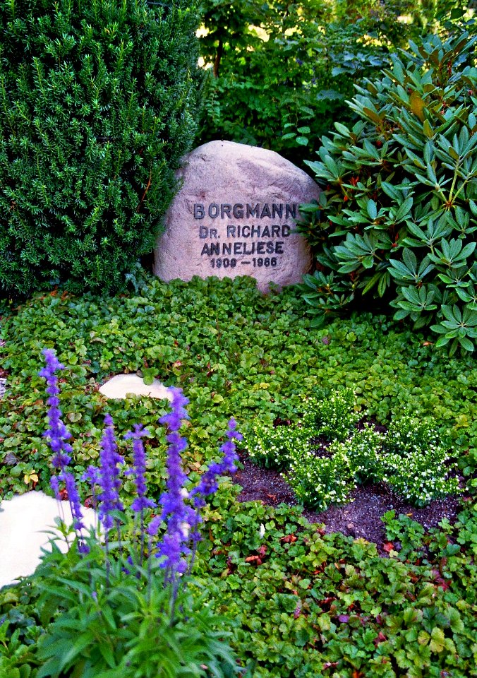 Zentralfriedhof Ibbenbueren Grab Richard und Anneliese Borgmann