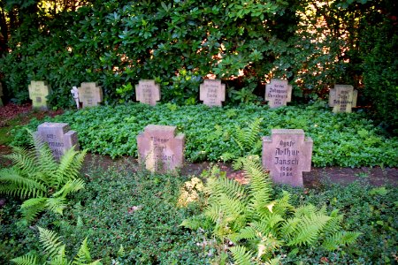 Zentralfriedhof Ibbenbueren Soldatengraeber 02
