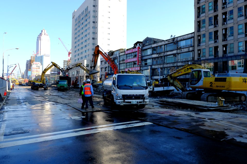 Zhongxiao Bridge Connection Ramp Scrapping 20160209-014