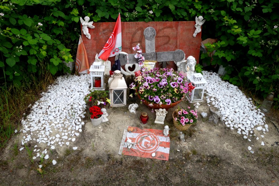 Zum Gedenken Dominick Meese, Düsseldorf, Hellweg (Juni 2021)