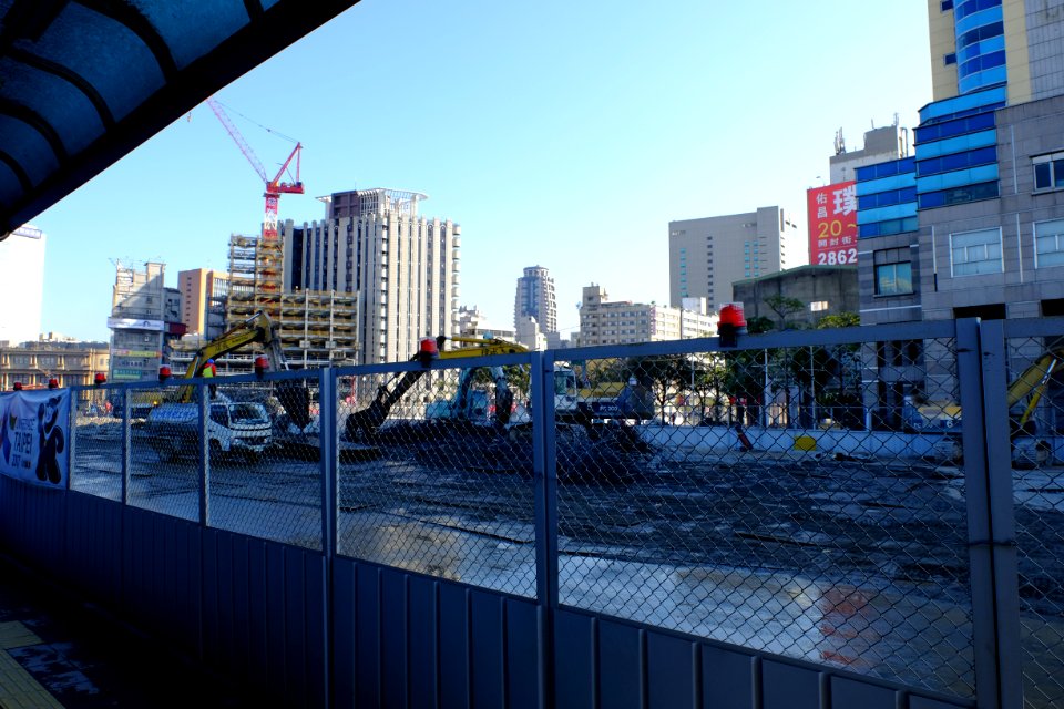 Zhongxiao Bridge Connection Ramp Scrapping 20160209-008