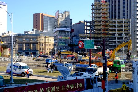 Zhongxiao Bridge Connection Ramp Scrapping 20160209-003