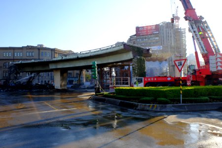 Zhongxiao Bridge Connection Ramp Scrapping 20160209-045