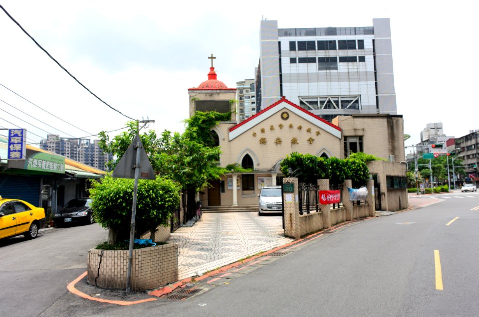 Zion Church Front View from Yuchen Street 20150620