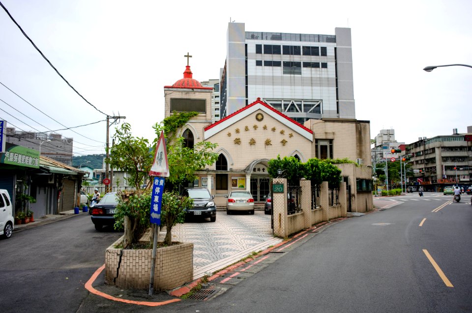 Zion Church Front View from Yuchen Street 20140817