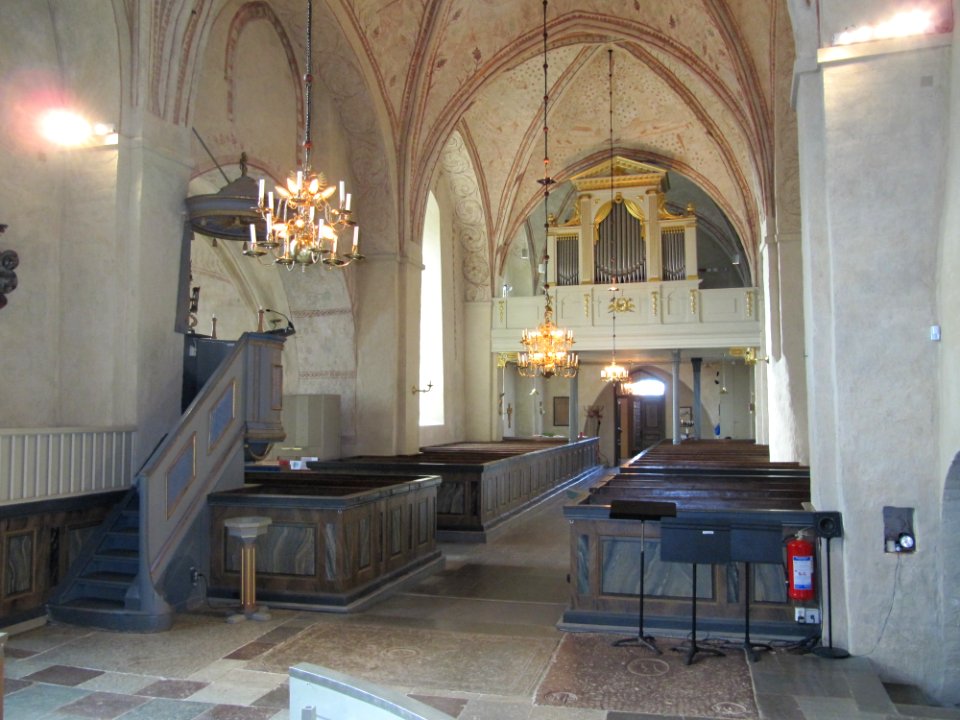Vaksala kyrka int2