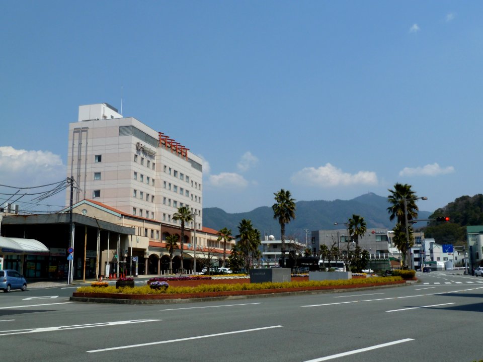 Uwazama station2