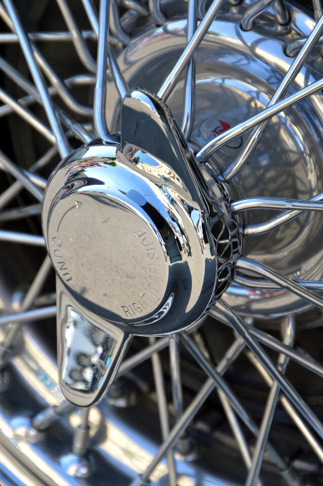 Iron metallic bright