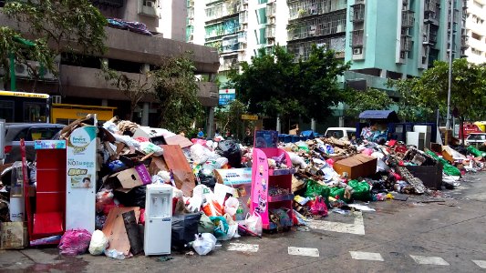 Typhoon-Hato-in-Macao 20170825-095148