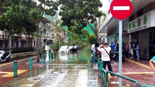 Typhoon-Hato-in-Macao 20170823-162057