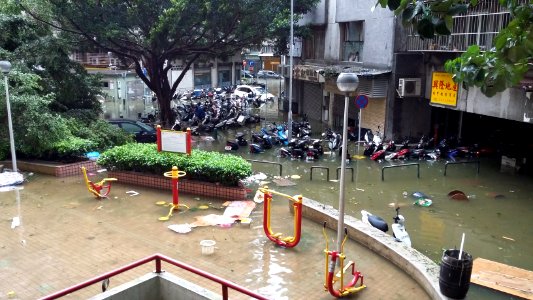 Typhoon-Hato-in-Macao 20170823-145904