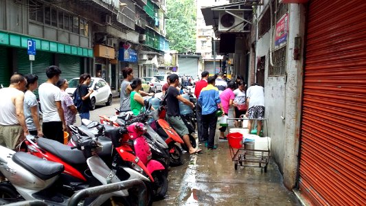 Typhoon-Hato-in-Macao 20170824-085033 photo