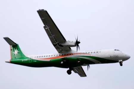 UNI Air ATR 72-600 B-17010 on Final Approach at Taipei Songshan Airport 20150221b