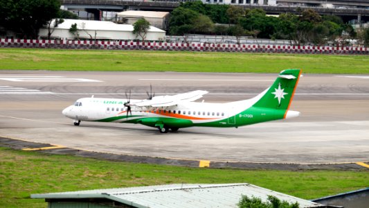 UNI Air ATR 72-600 B-17001 Departing from Taipei Songshan Airport 20150321c