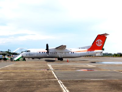UNI Air B-15225 Parked at Chiayi Airport Apron 20120811a