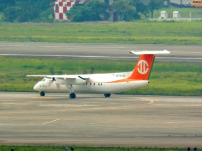 Uni Air B-15219 Taxiing on Taipei Songshan Airport Apron 20120519