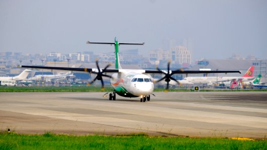 UNI Air ATR 72-600 B-17010 Departing from Taipei Songshan Airport 20150427b