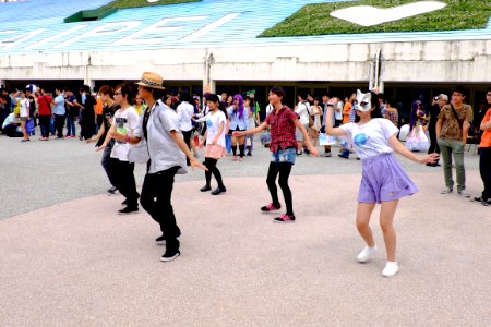 Visitors Dancing with Anime Songs at Expo Doom Court 20150829