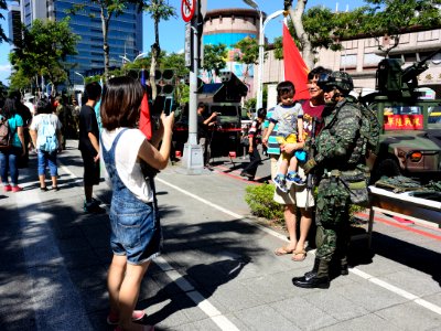 Visitors with ROCMA Soldier Photographing at Sidewalk of Xianmin Blvd 20140906