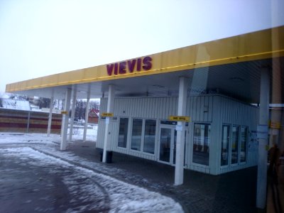 Vievis bus station1