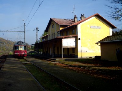 Vojkovice nad Ohri station M286