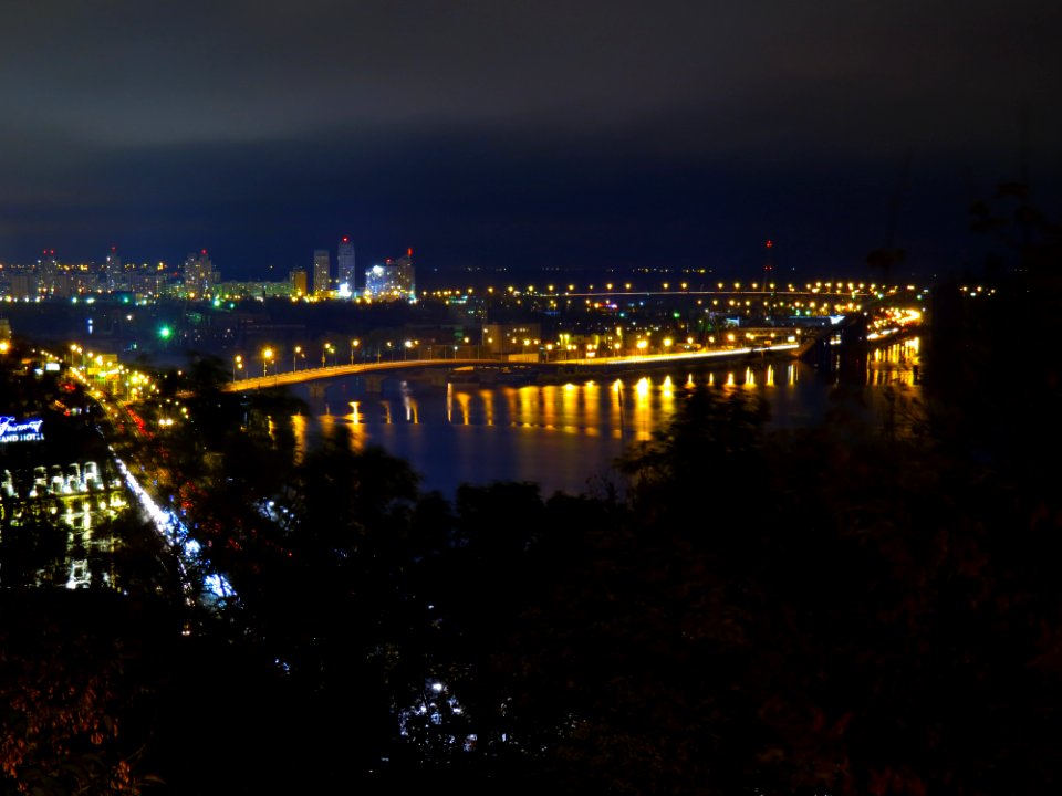Volodymyrskyi park4