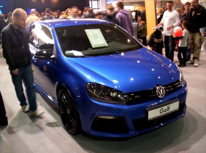 Volkswagen Golf R front Poznan 2011