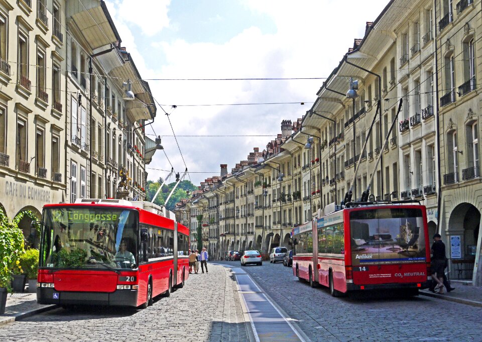 Pedestrian zone traffic-calmed o bus