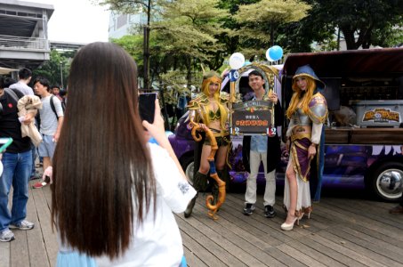 Visitor and Promotional Models Photographing by Staff 20160430