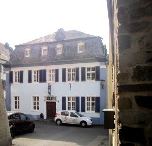 Von-Keller-Straße 18