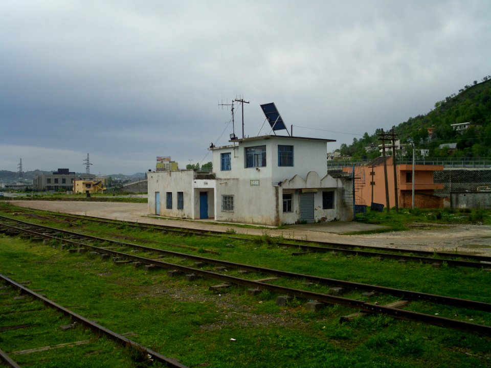 Vore train station bldg