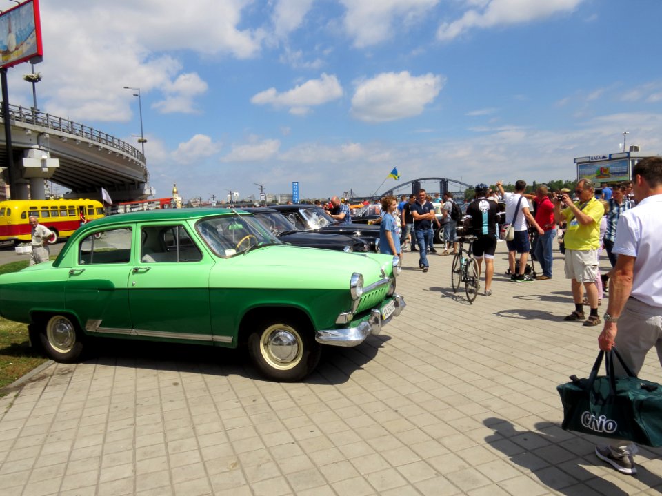 Volga GAZ-21 OldCarLand Kiev1