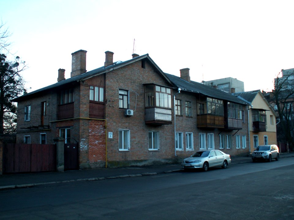 Vinnytsia Bevza Str 9 photo1