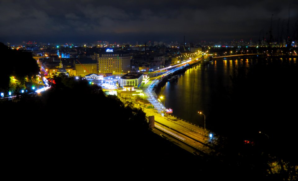 View from Khreshchaty park1